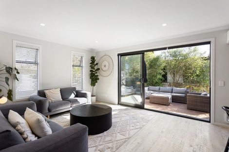 Photo of property in 5 Ernie Way, Mount Maunganui, 3116