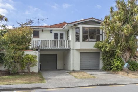 Photo of property in 96 Churton Drive, Churton Park, Wellington, 6037