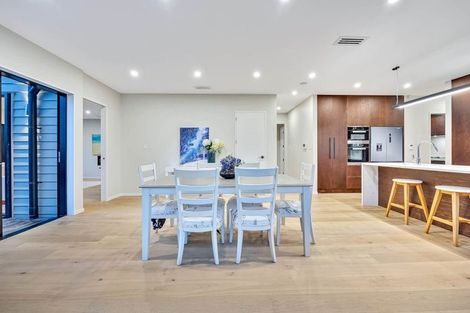 Photo of property in 47a Takutai Avenue, Half Moon Bay, Auckland, 2012