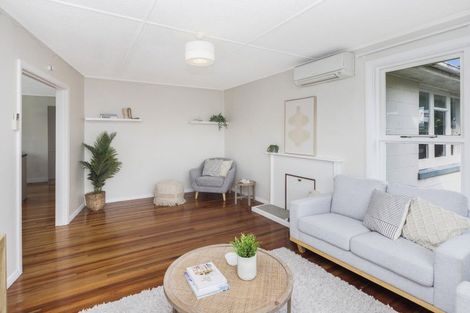 Photo of property in 142 Grahams Road, Burnside, Christchurch, 8053