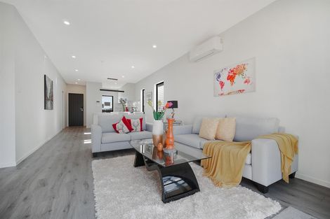 Photo of property in 18 Kairakau Street, Papakura, 2110