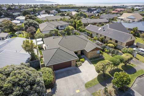 Photo of property in 75 Michael Road, Paraparaumu Beach, Paraparaumu, 5032