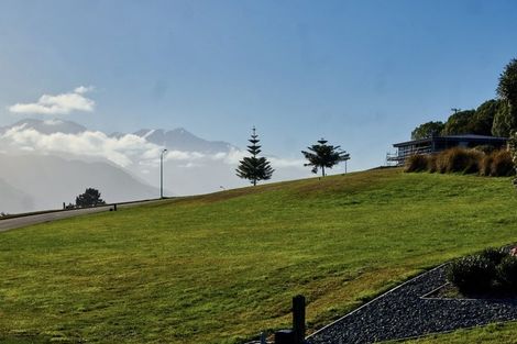 Photo of property in 36 Knowles Crescent, Kaikoura Flat, Kaikoura, 7371
