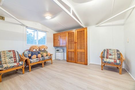 Photo of property in 2/17 Roberts Road, Te Atatu South, Auckland, 0610