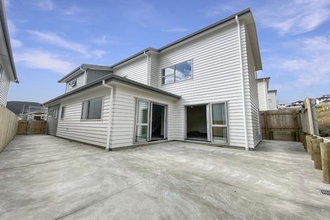 Photo of property in 147 Amesbury Drive, Churton Park, Wellington, 6037