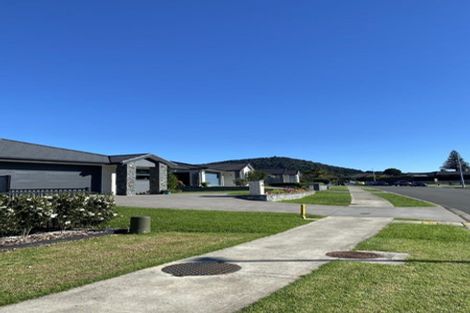 Photo of property in 25 Sycamore Drive, Te Kamo, 0112