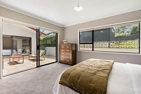 Photo of property in 5 Longwood Place, Forrest Hill, Auckland, 0620