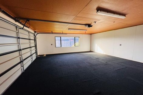 Photo of property in 69 Royal Oak Drive, Kelvin Grove, Palmerston North, 4414