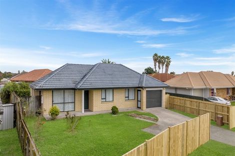 Photo of property in 13 Eroni Clarke Close, Flat Bush, Auckland, 2019