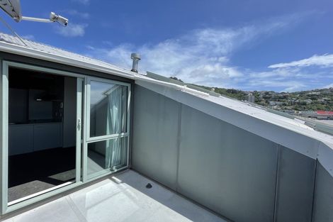 Photo of property in Metro Apartments, 22/220u Thorndon Quay, Pipitea, Wellington, 6011