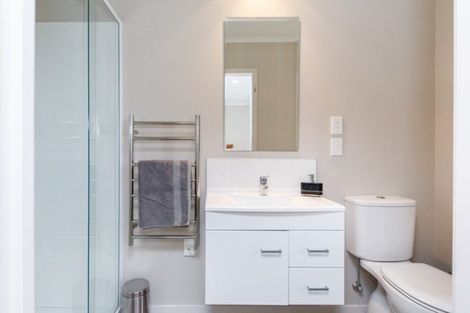 Photo of property in 4 Levi Place, Kelvin Grove, Palmerston North, 4414