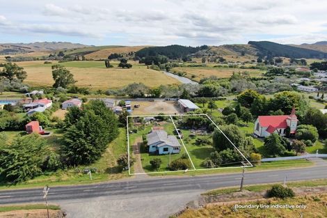 Photo of property in 38 Dundas Street, Porangahau, 4293