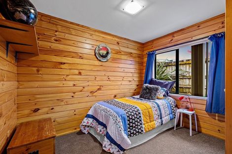 Photo of property in 2/161b Colwill Road, Massey, Auckland, 0614