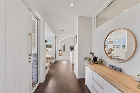 Photo of property in 10 Silver Peaks Drive, West Melton, 7618