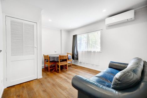 Photo of property in 34 Merriefield Avenue, Forrest Hill, Auckland, 0620