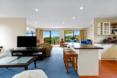 Photo of property in 1/21 Peter Terrace, Castor Bay, Auckland, 0620