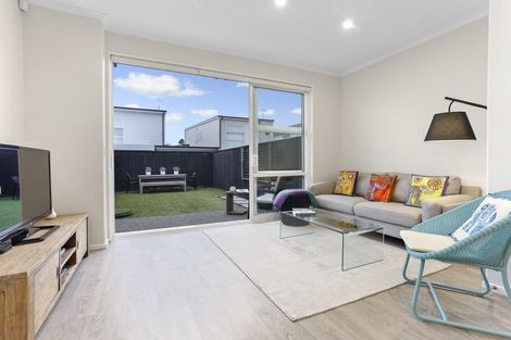 Photo of property in 25 Spotted Dove Road, Hobsonville, Auckland, 0616