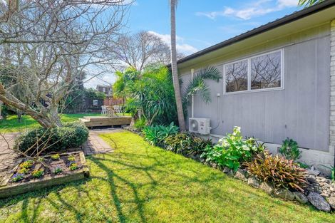 Photo of property in 2/21 Birman Close, Half Moon Bay, Auckland, 2012