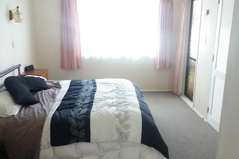 Photo of property in 38 Kapanui Road, Waikanae, 5036