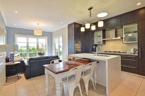 Photo of property in 62a Richmond Road, Carterton, 5713