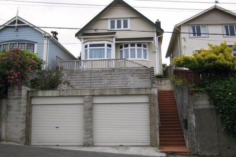 Photo of property in 24 Rolleston Street, Mount Cook, Wellington, 6021