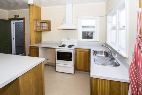 Photo of property in 42 Fox Street, Featherston, 5710