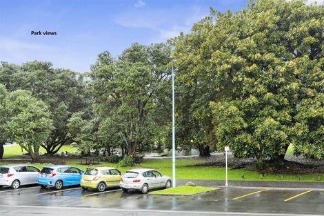 Photo of property in Salisbury Crown, 6/7 Salisbury Avenue, Mount Maunganui, 3116