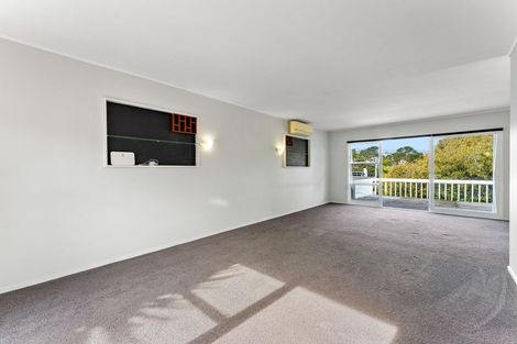 Photo of property in 39 Neptune Avenue, Beach Haven, Auckland, 0626