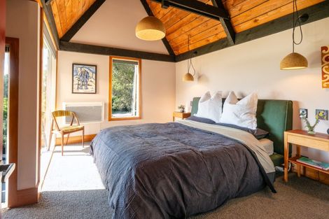 Photo of property in 77 Palliser Road, Roseneath, Wellington, 6011