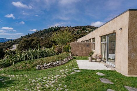 Photo of property in 18 Hidden Hills Drive, Wanaka, 9305