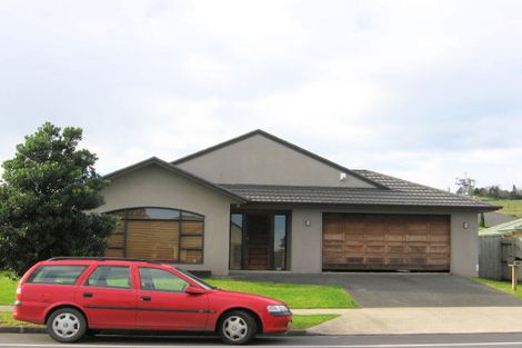 Photo of property in 180 Kilkenny Drive, East Tamaki Heights, Auckland, 2016