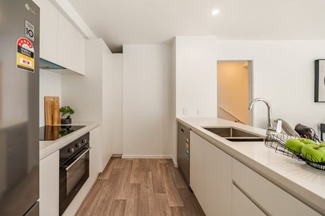 Photo of property in 5 Garfield Street, Brooklyn, Wellington, 6021