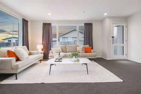 Photo of property in 7 Farnborough Street, Aranui, Christchurch, 8061