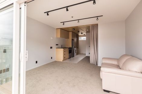 Photo of property in Vedado Apartments, 407/41u Hopper Street, Mount Cook, Wellington, 6011