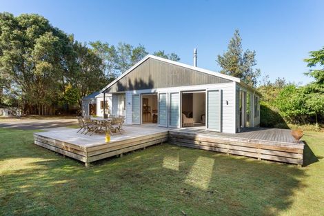 Photo of property in 7 Pickwick Road, Otamatea, Whanganui, 4571