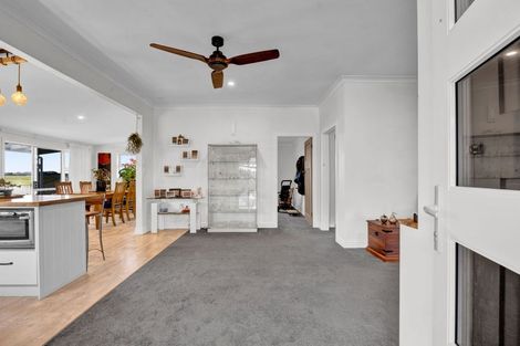 Photo of property in 1288 Normanby Road, Manaia, Hawera, 4678