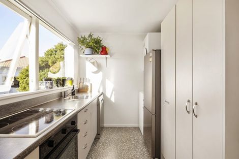 Photo of property in 139u7 Queens Drive, Lyall Bay, Wellington, 6022