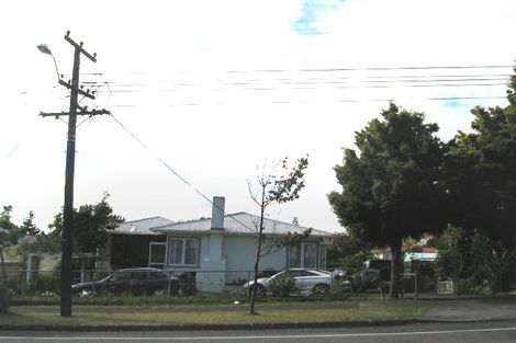 Photo of property in 134 View Road, Sunnyvale, Auckland, 0612