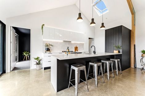 Photo of property in 7 Tamahunga Drive, Matakana, Warkworth, 0985
