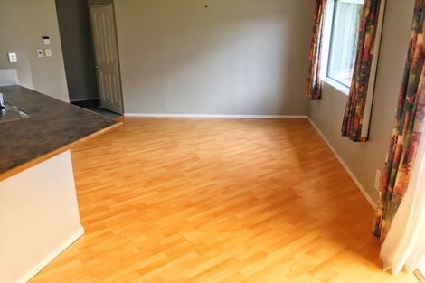 Photo of property in 47 Fleetwood Drive, Henderson, Auckland, 0612