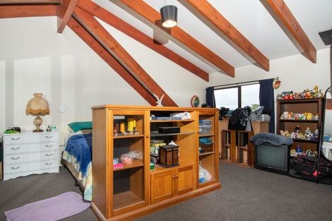 Photo of property in 215 Nixon Road, Taupaki, Henderson, 0782