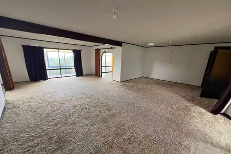 Photo of property in 56 Balmain Road, Chatswood, Auckland, 0626