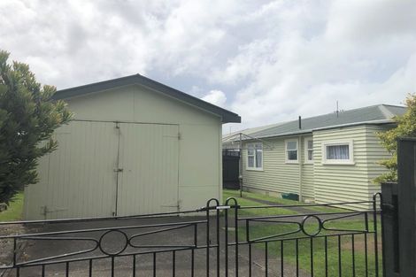 Photo of property in 1 Trafalgar Street, Levin, 5510