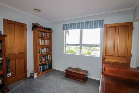 Photo of property in 28 Satara Crescent, Khandallah, Wellington, 6035