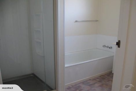 Photo of property in 33 Mortlake Street, Islington, Christchurch, 8042
