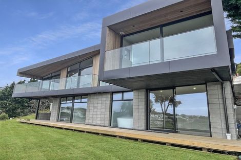 Photo of property in 19 Selleck Street, Mount Pleasant, Christchurch, 8081