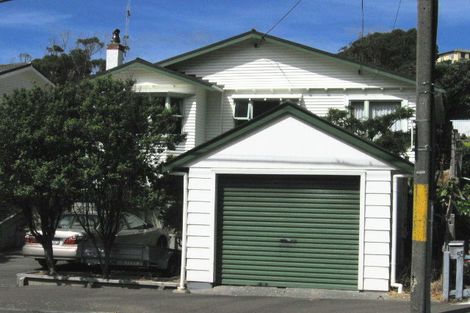 Photo of property in 53 Severn Street, Island Bay, Wellington, 6023