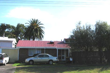 Photo of property in 35 Gardner Avenue, New Lynn, Auckland, 0600