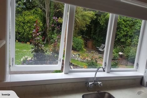 Photo of property in 27 The Drive, Tawa, Wellington, 5028