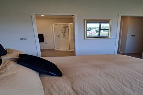 Photo of property in The Strand, 3/16 Ronald Street, Strandon, New Plymouth, 4312